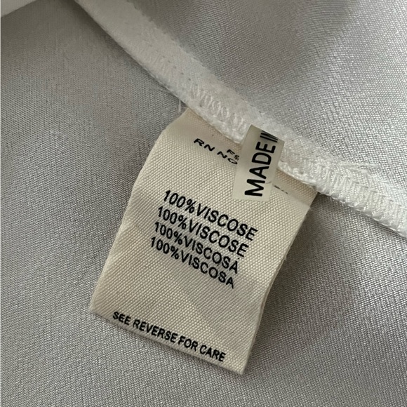 FRNCH Cold Shoulder Pullover Blouse in White - Picture 4 of 7